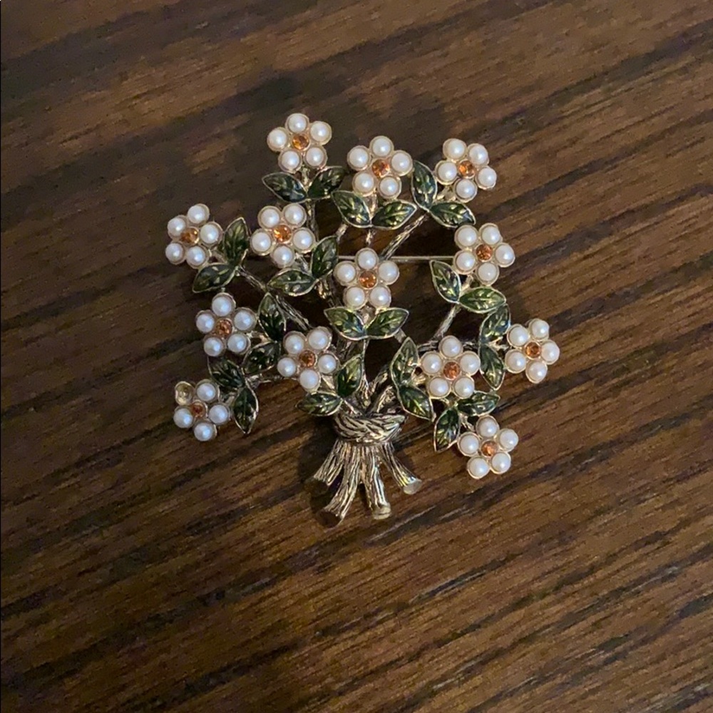 Bunches of Flowers Pin